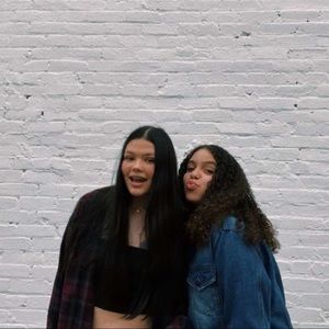 Meet your Posher, Ava